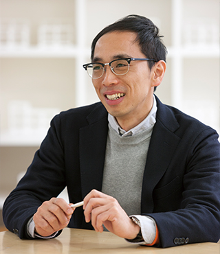 岡本 洋輔 教授