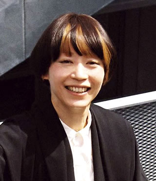 船橋 仁奈 教授